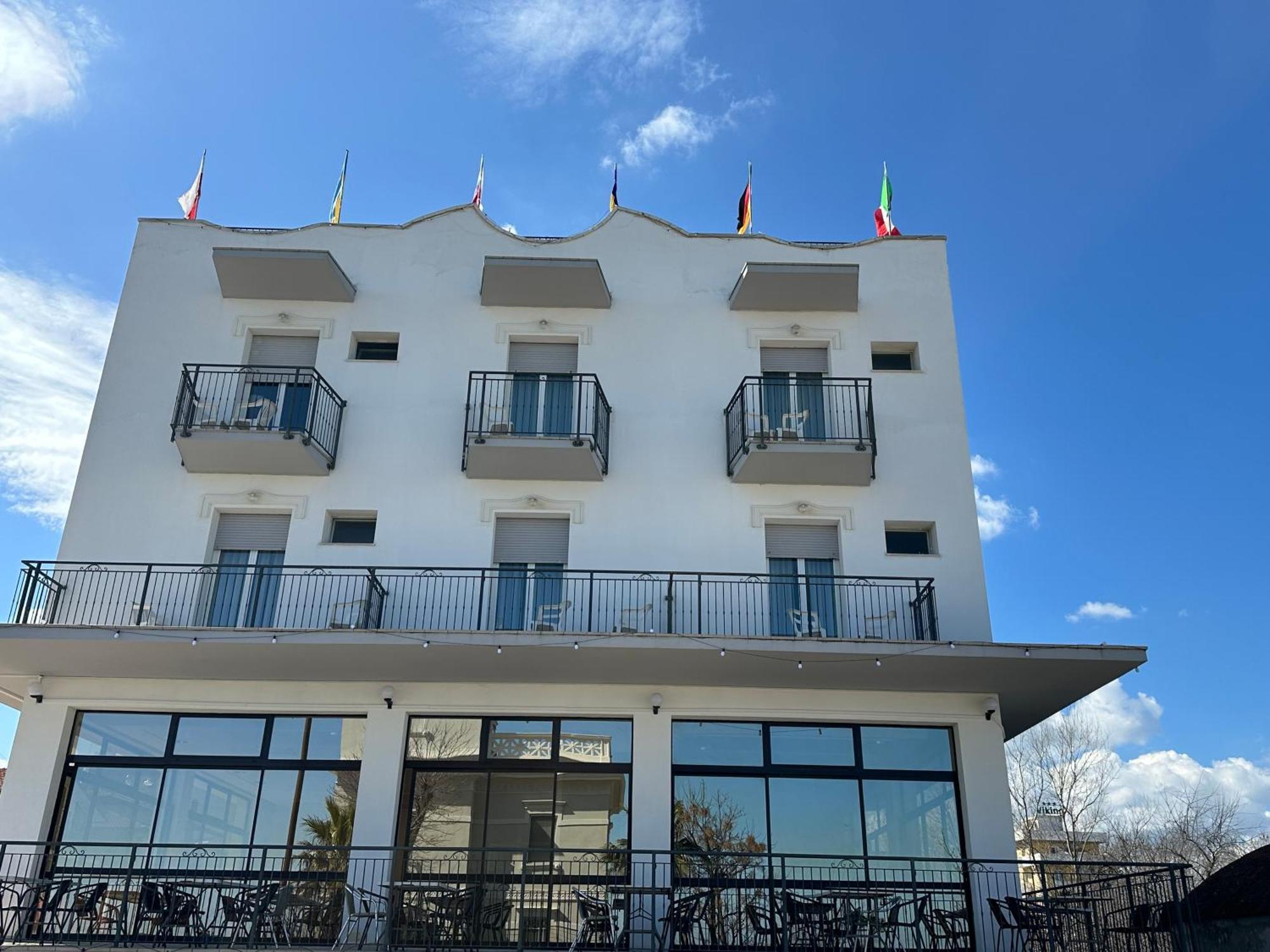 Hotel Alcazar Rimini Exterior photo