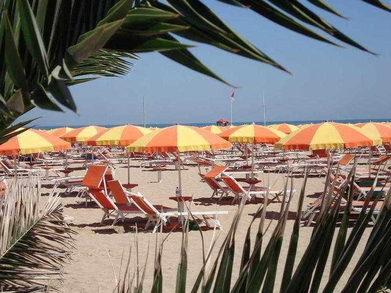 Hotel Alcazar Rimini Exterior photo